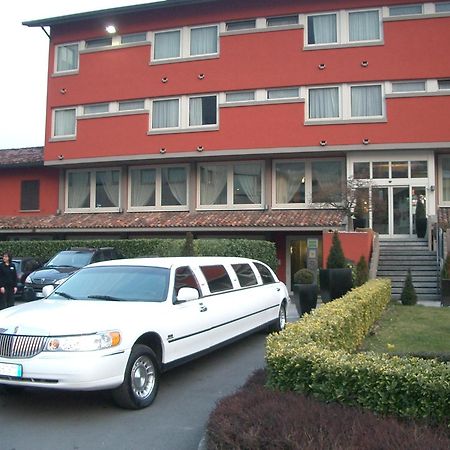 Hotel San Martino Boario Terme Eksteriør bilde