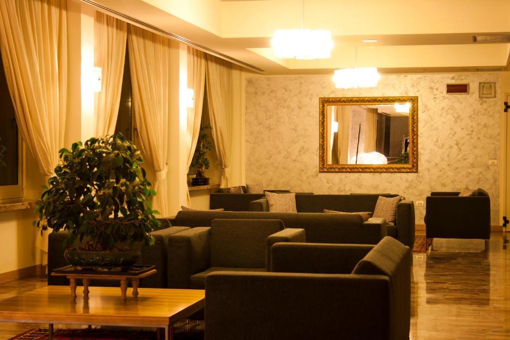 Hotel San Martino Boario Terme Eksteriør bilde