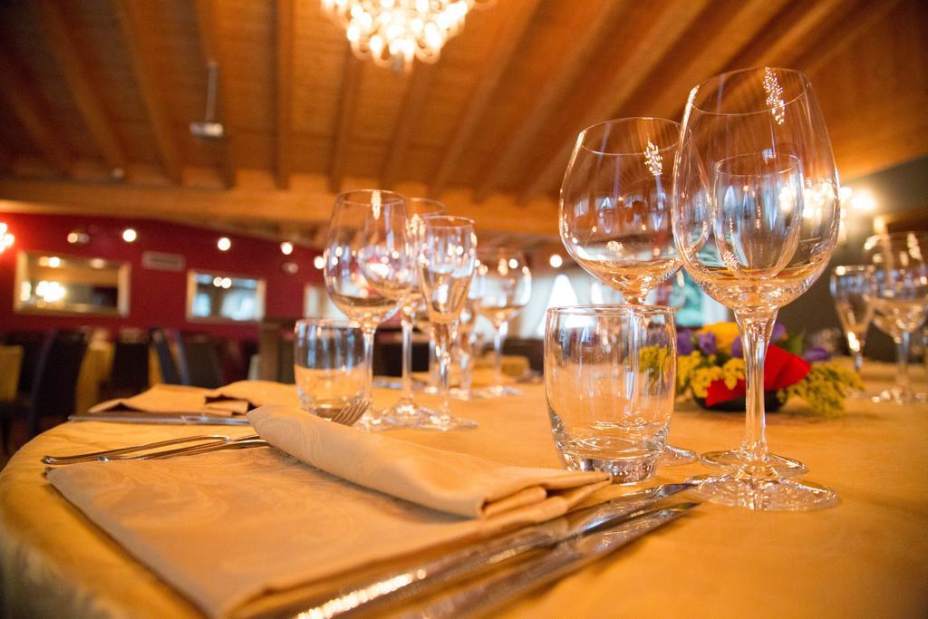 Hotel San Martino Boario Terme Eksteriør bilde